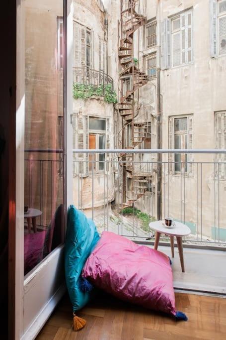 Downtown Cute Apt In The Heart Of Plaka Athens Exterior photo