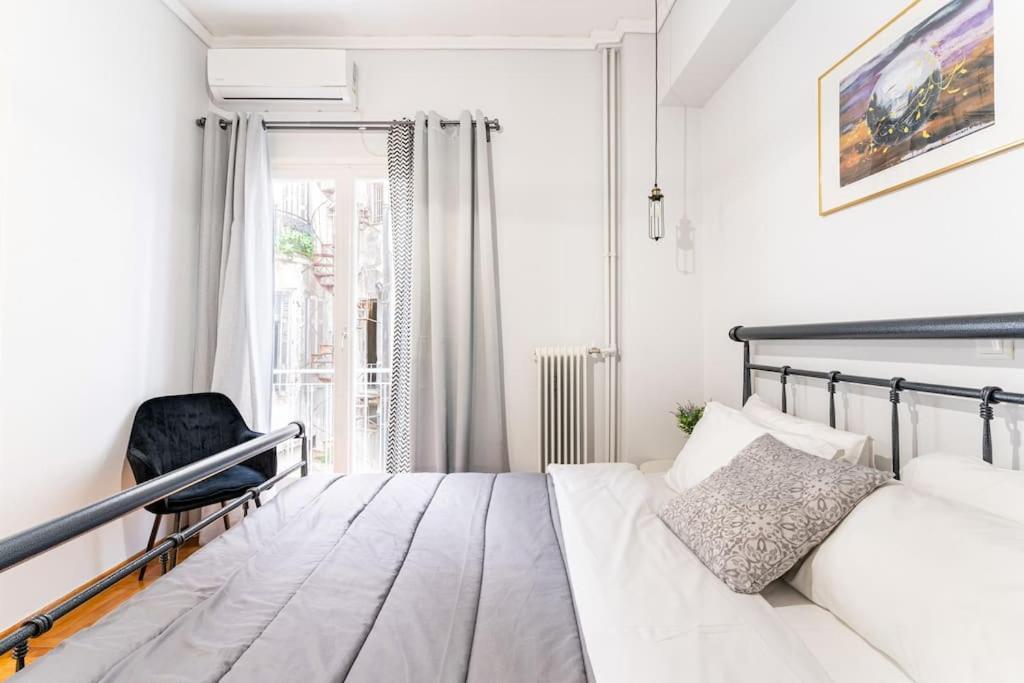 Downtown Cute Apt In The Heart Of Plaka Athens Exterior photo